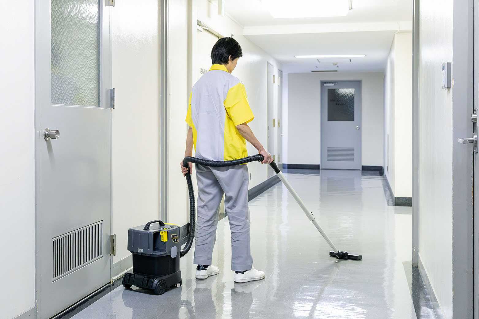 50代・60代の方が元気にお仕事中です!