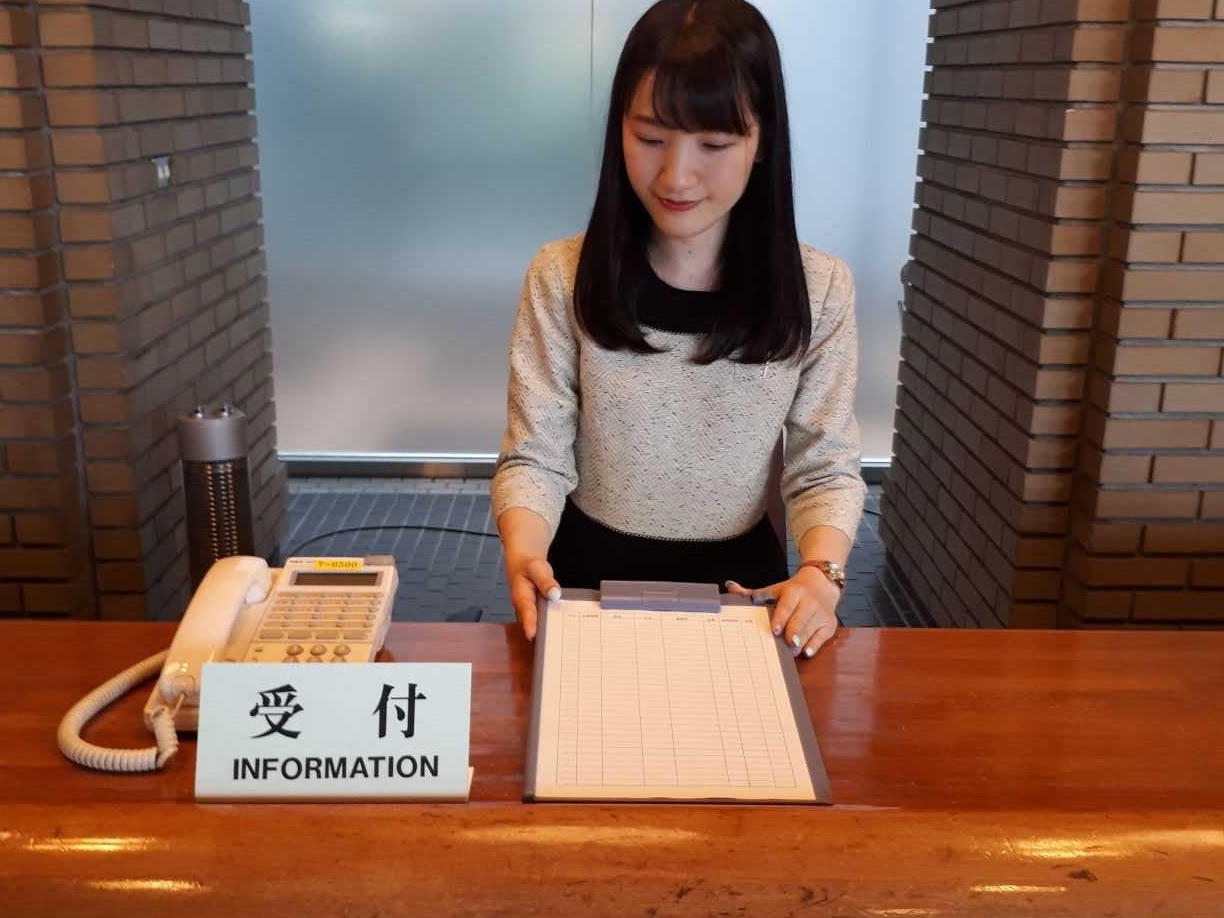 受付スタッフ専用の控室があるのでお昼休みや待機時間もゆっくりと過ごせます!